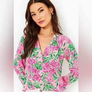 Lilly Pulitzer 
Elsa Silk Top

Conch Shell Pink Koala La 
Size M 
NWT never worn